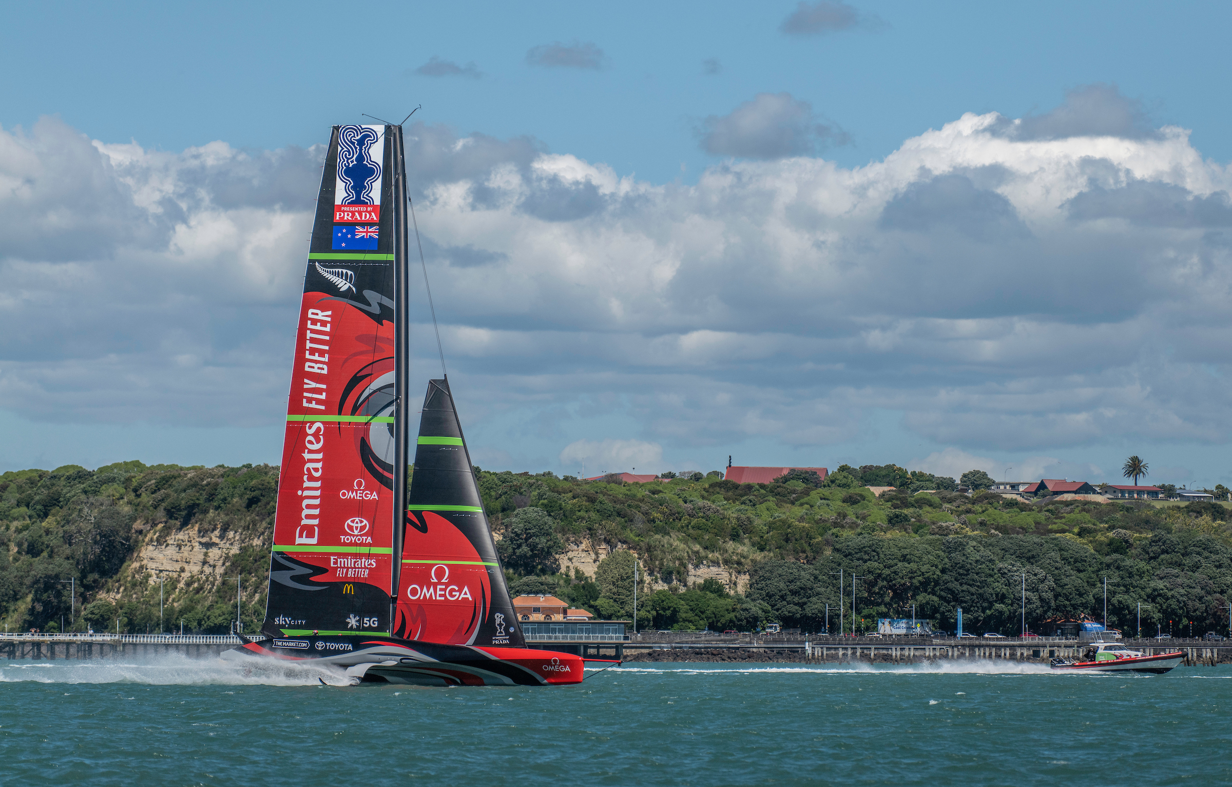 Emirates Team Nz Win The Louis Vuitton Cup